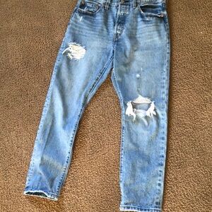 LEVIS 501 distressed denim size 29